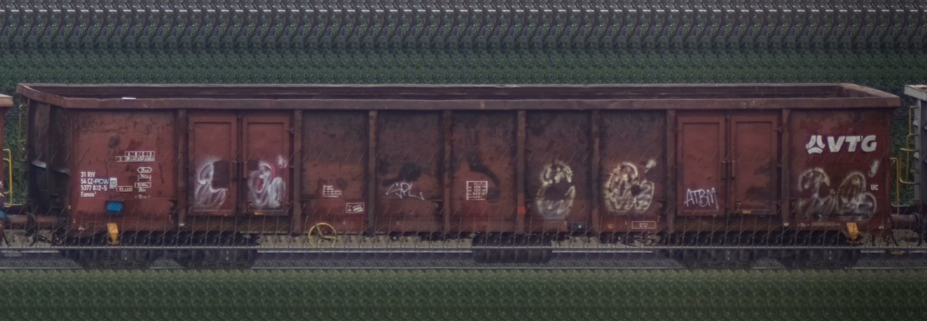 There should be a train photo here :'(