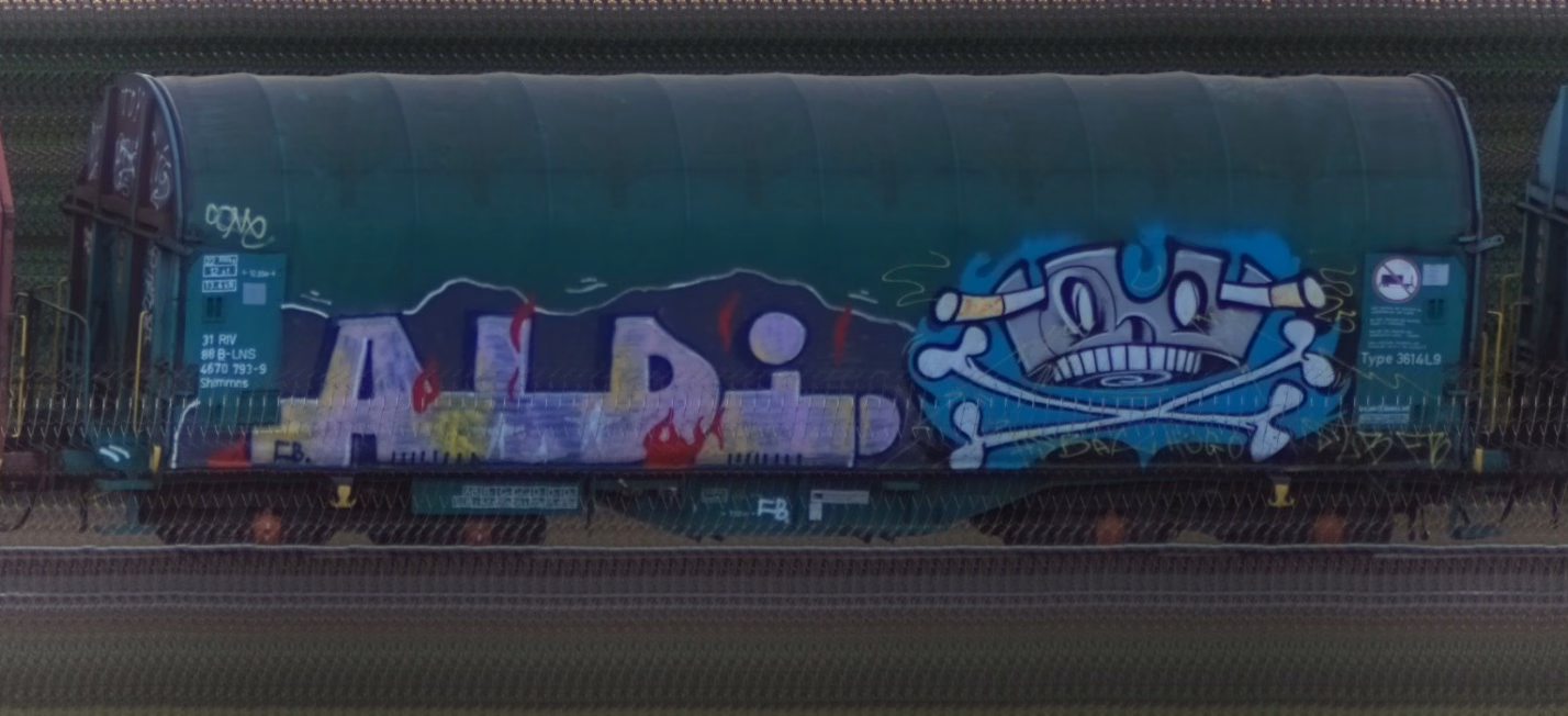There should be a train photo here :'(