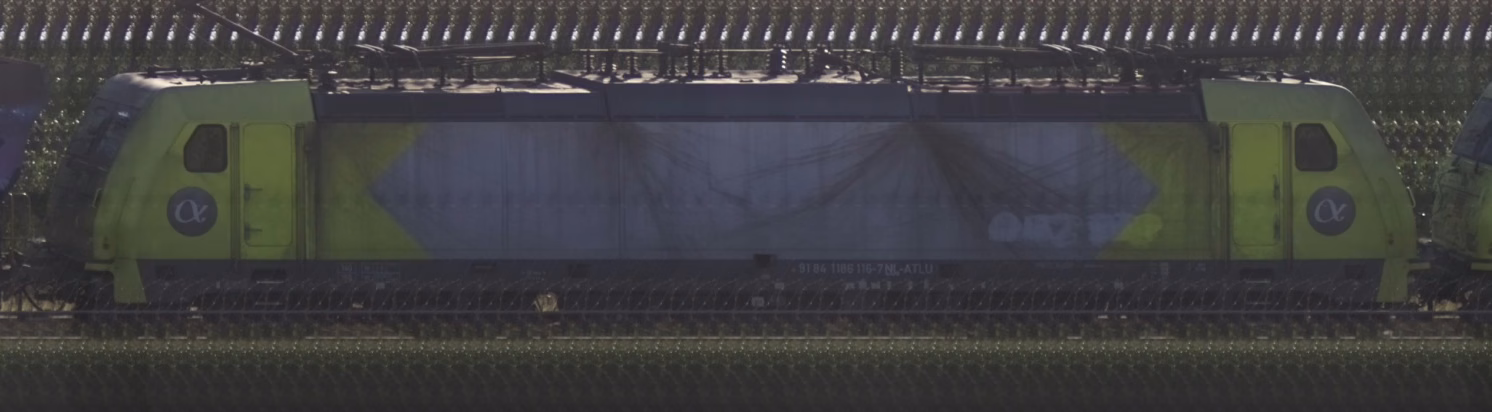 There should be a train photo here :'(
