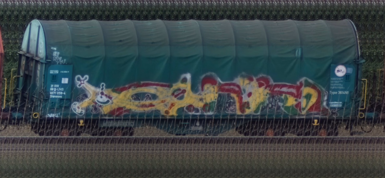 There should be a train photo here :'(