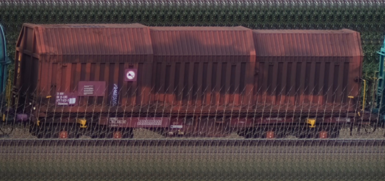 There should be a train photo here :'(