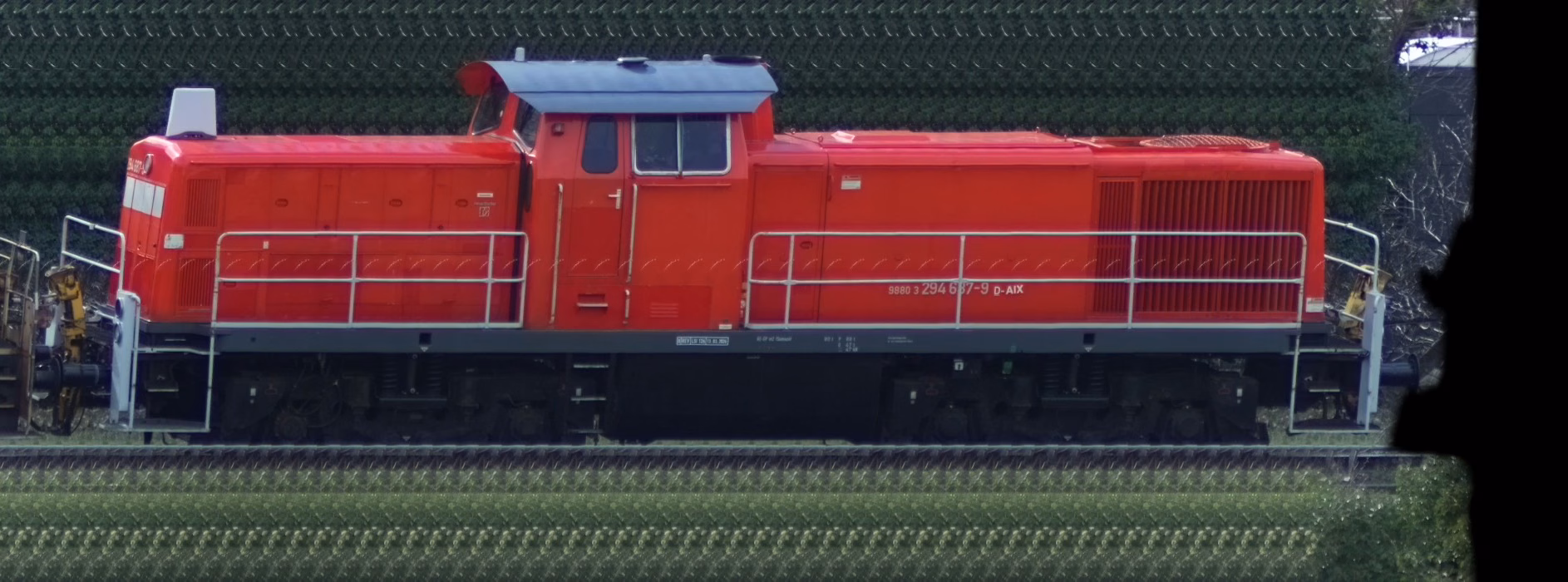 There should be a train photo here :'(