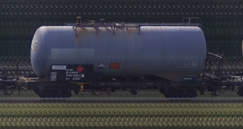 There should be a train photo here :'(