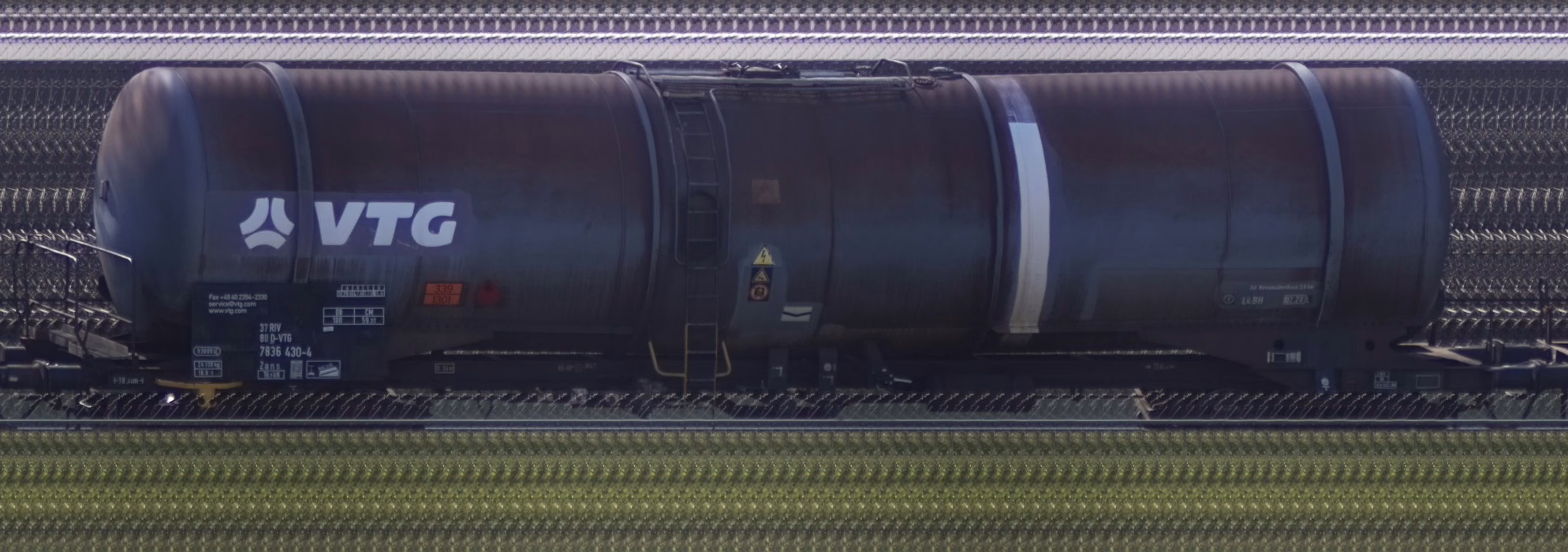 There should be a train photo here :'(