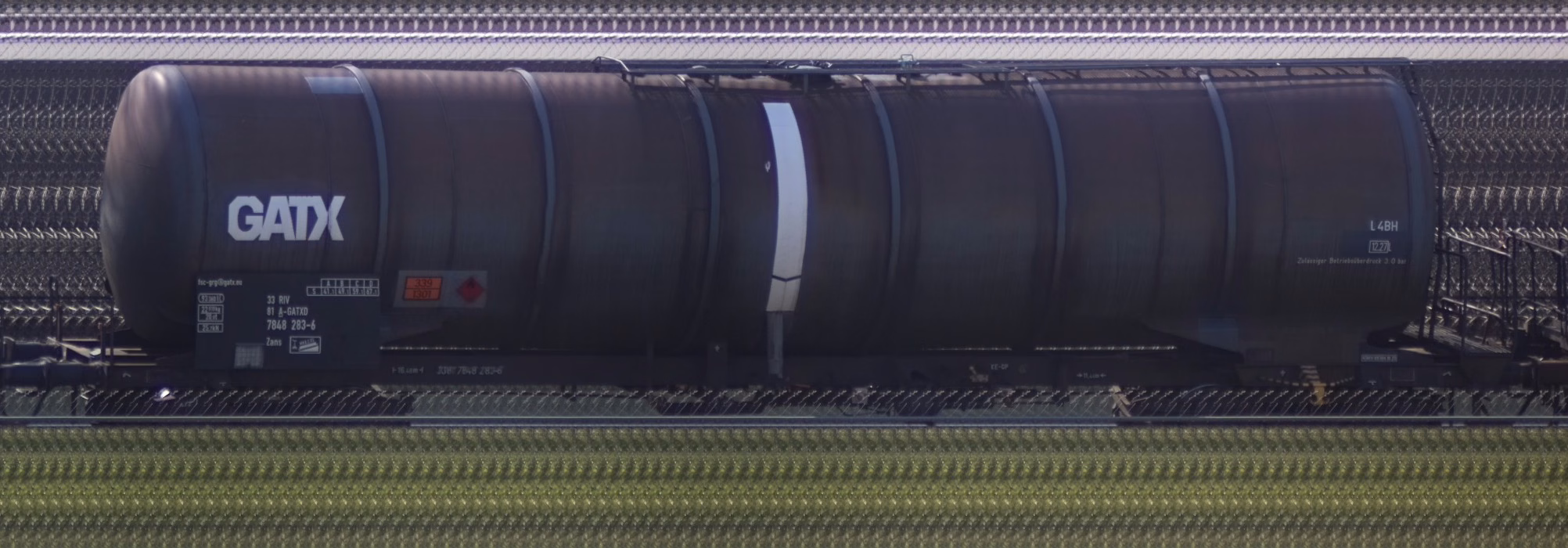There should be a train photo here :'(
