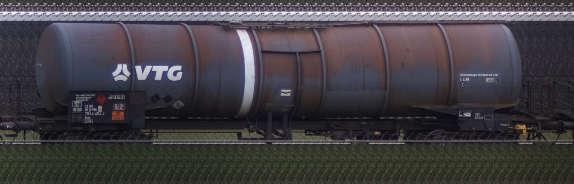 There should be a train photo here :'(