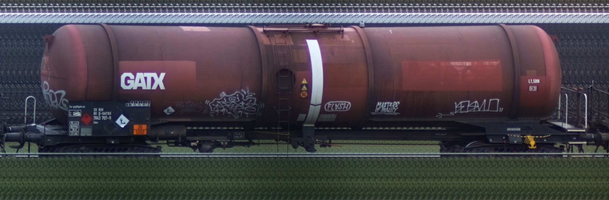 There should be a train photo here :'(