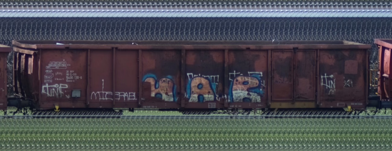 There should be a train photo here :'(