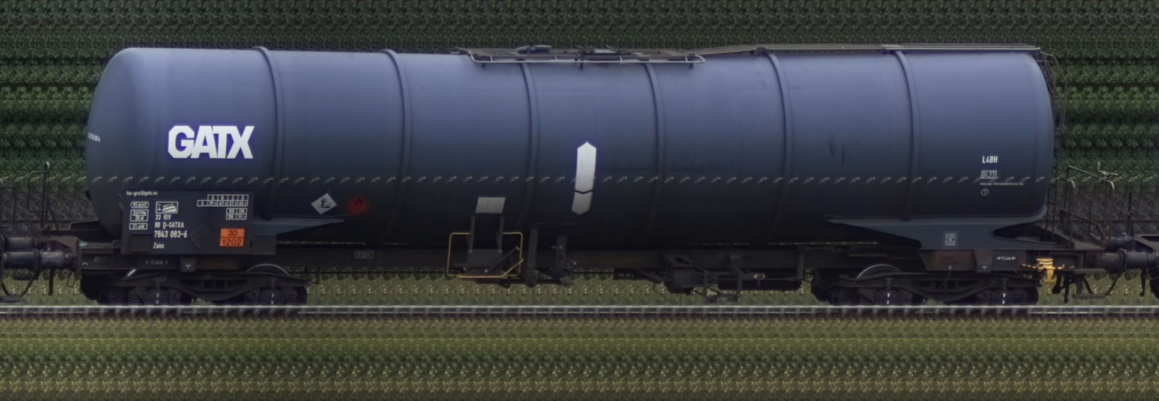 There should be a train photo here :'(