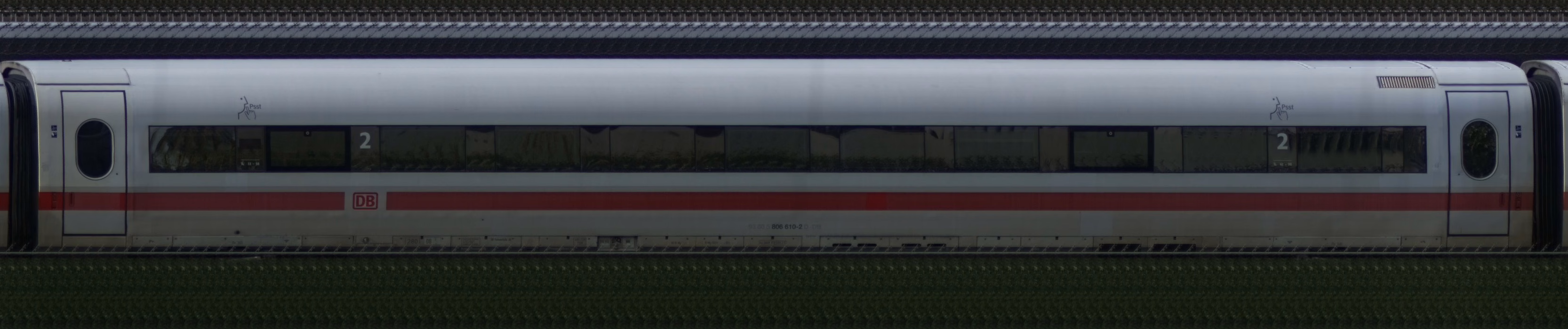 There should be a train photo here :'(