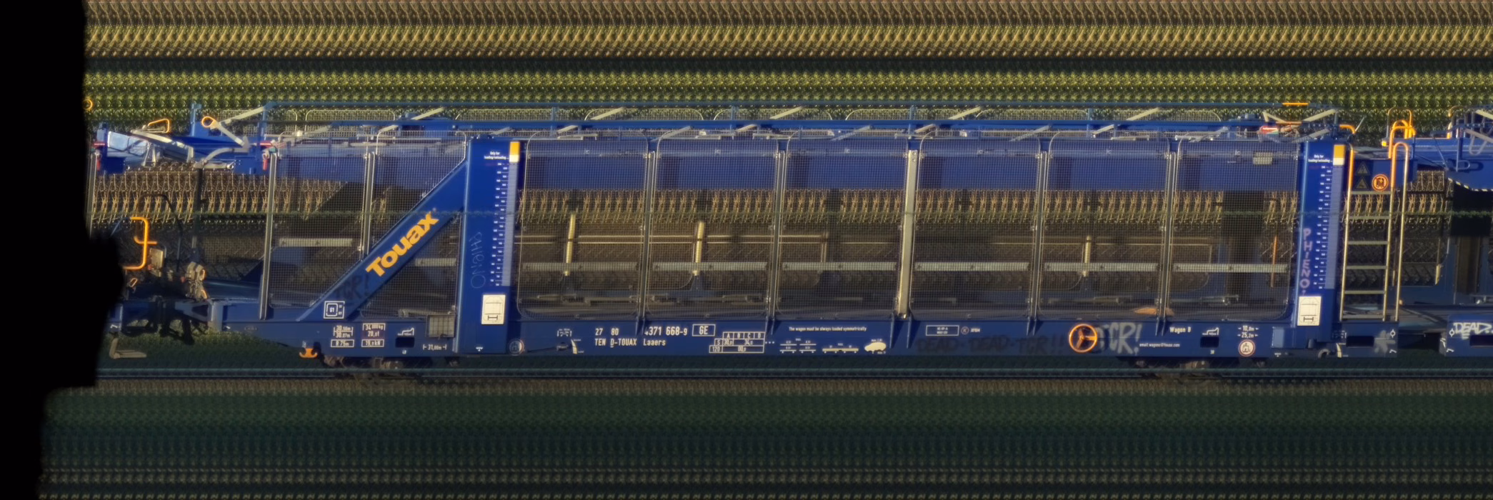 There should be a train photo here :'(