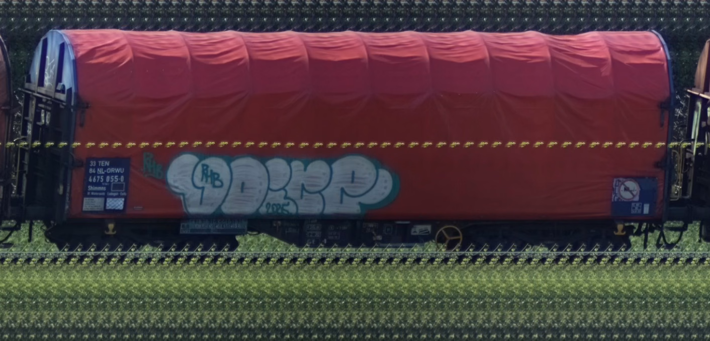 There should be a train photo here :'(
