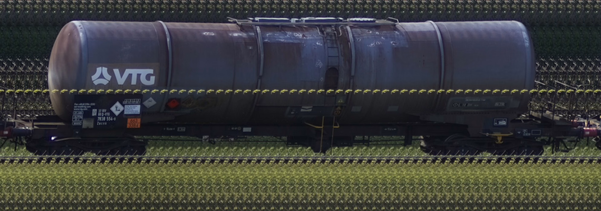 There should be a train photo here :'(