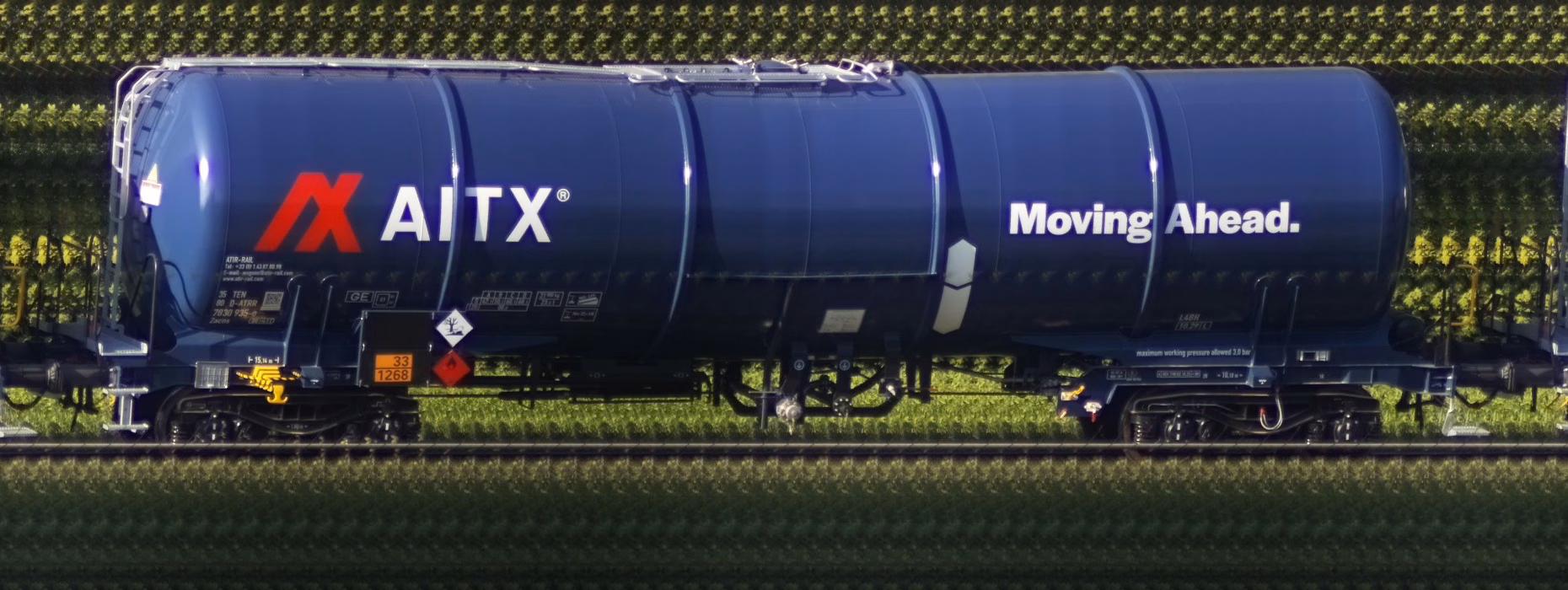 There should be a train photo here :'(