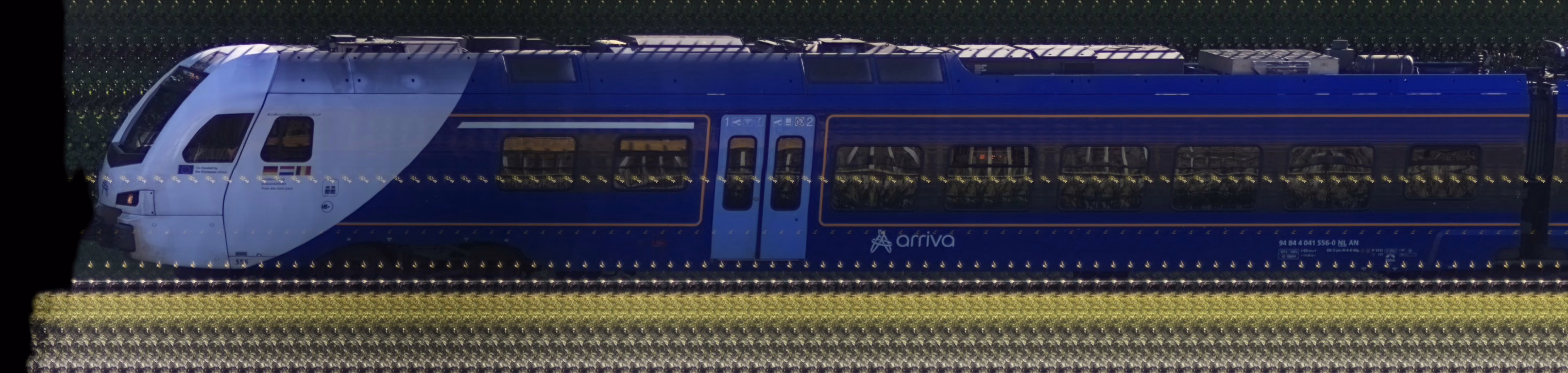 There should be a train photo here :'(