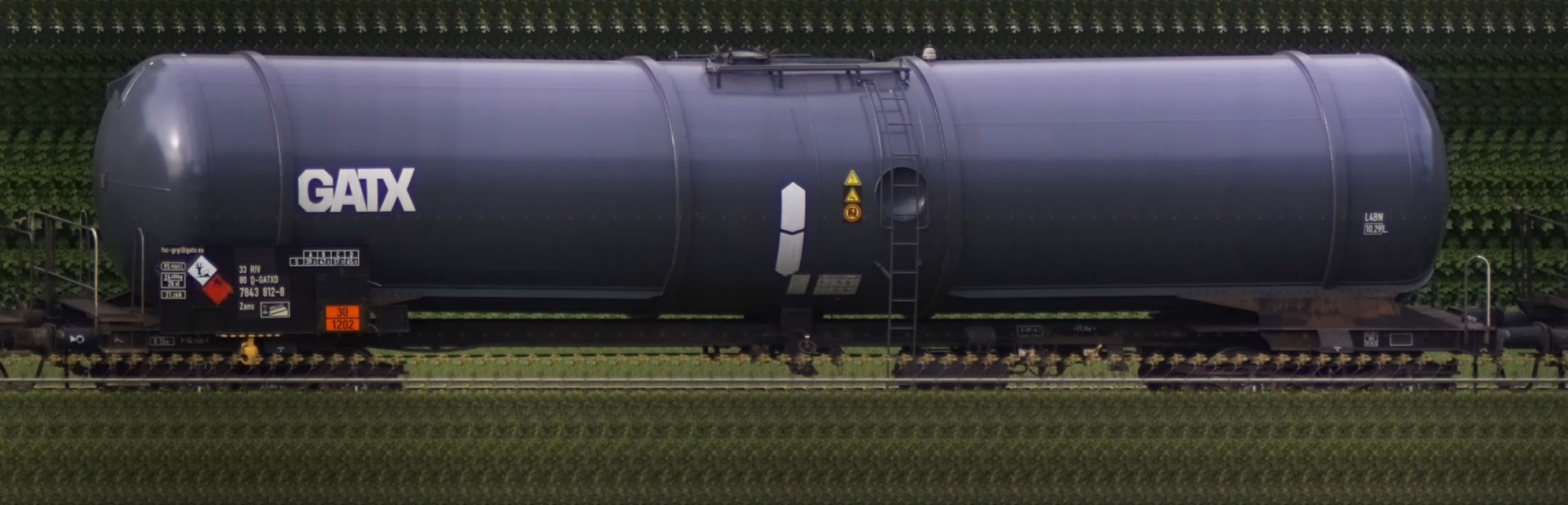 There should be a train photo here :'(