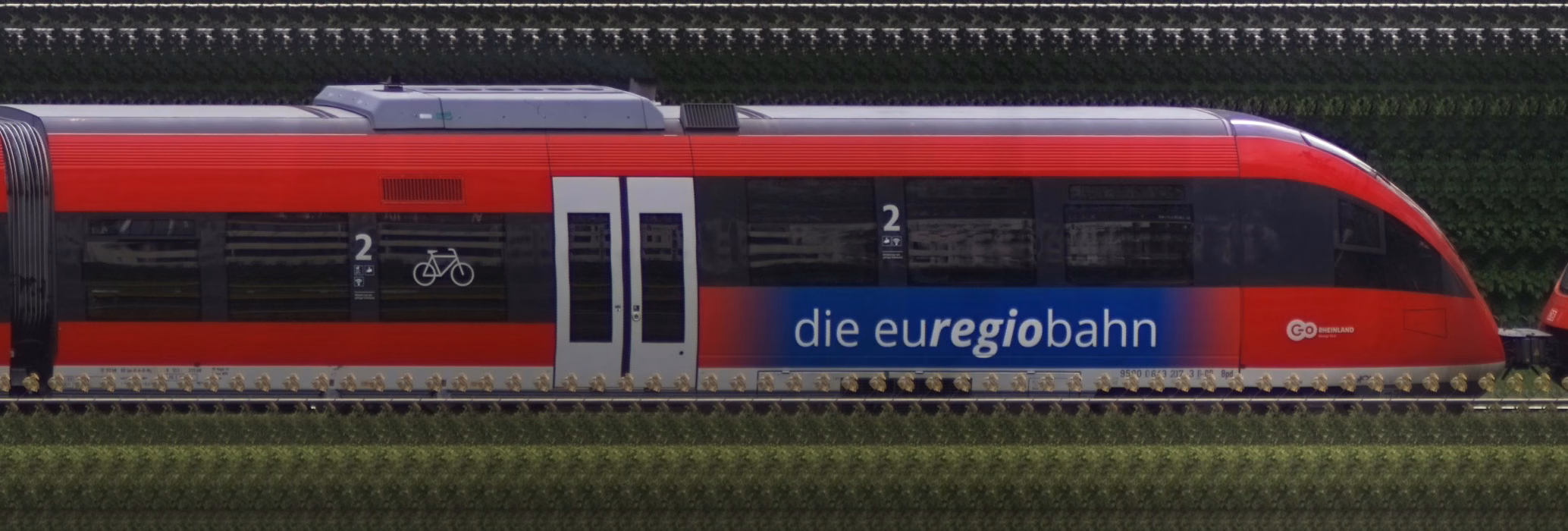 There should be a train photo here :'(