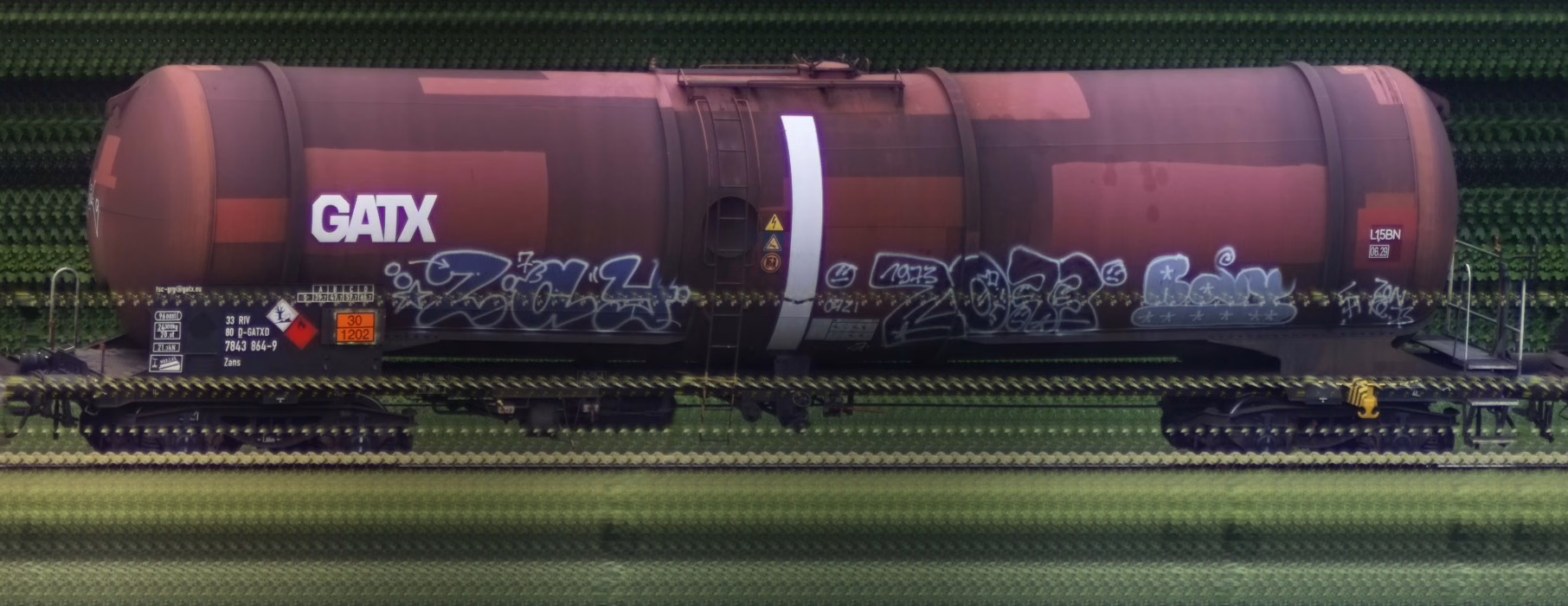There should be a train photo here :'(