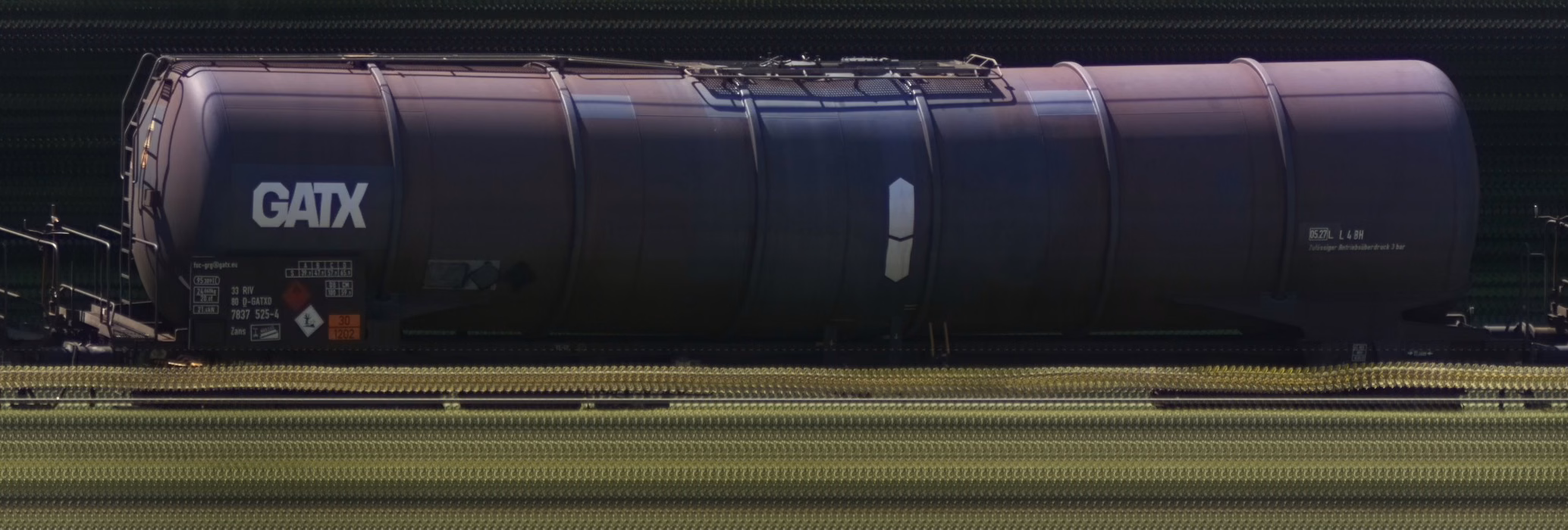 There should be a train photo here :'(