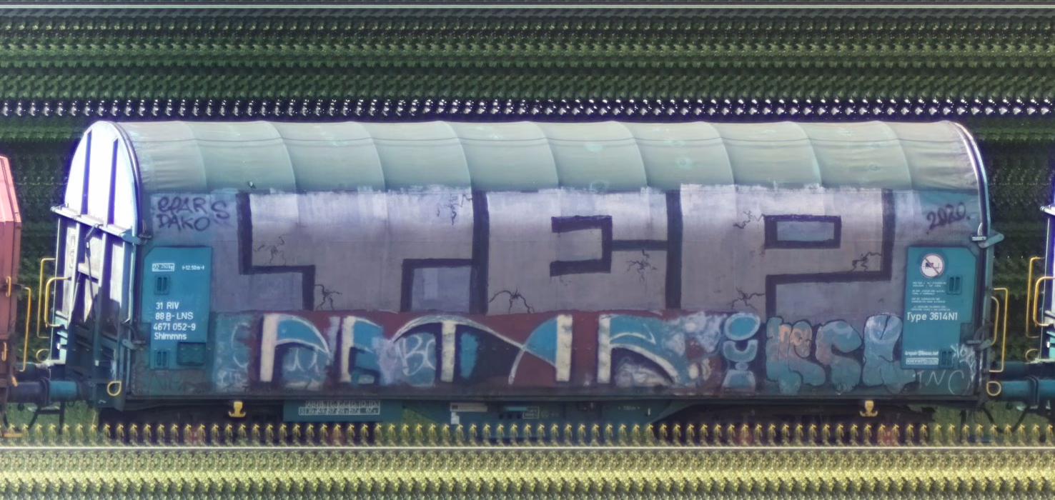 There should be a train photo here :'(