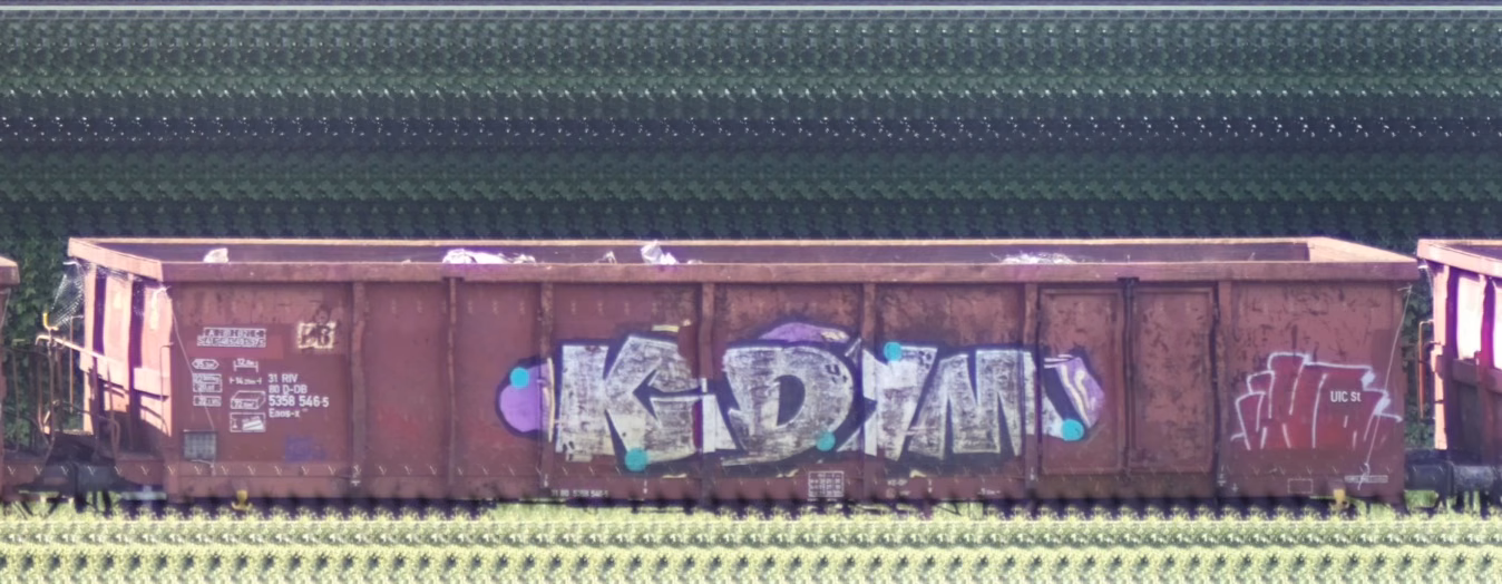 There should be a train photo here :'(