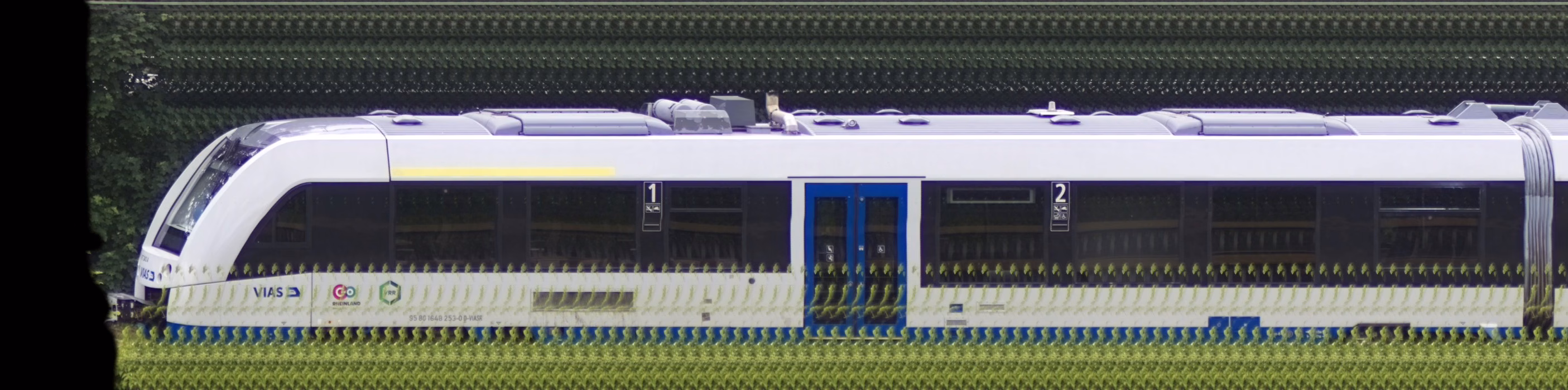 There should be a train photo here :'(
