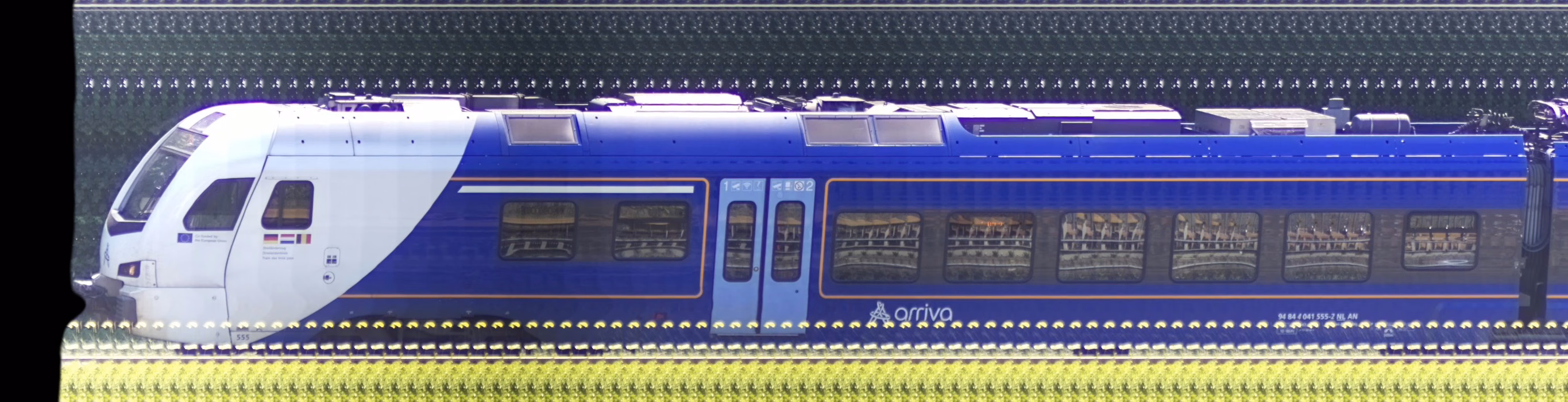 There should be a train photo here :'(