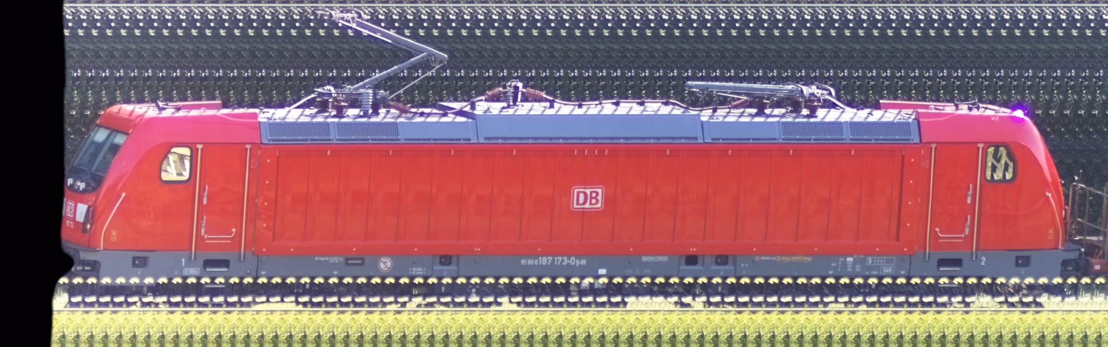 There should be a train photo here :'(