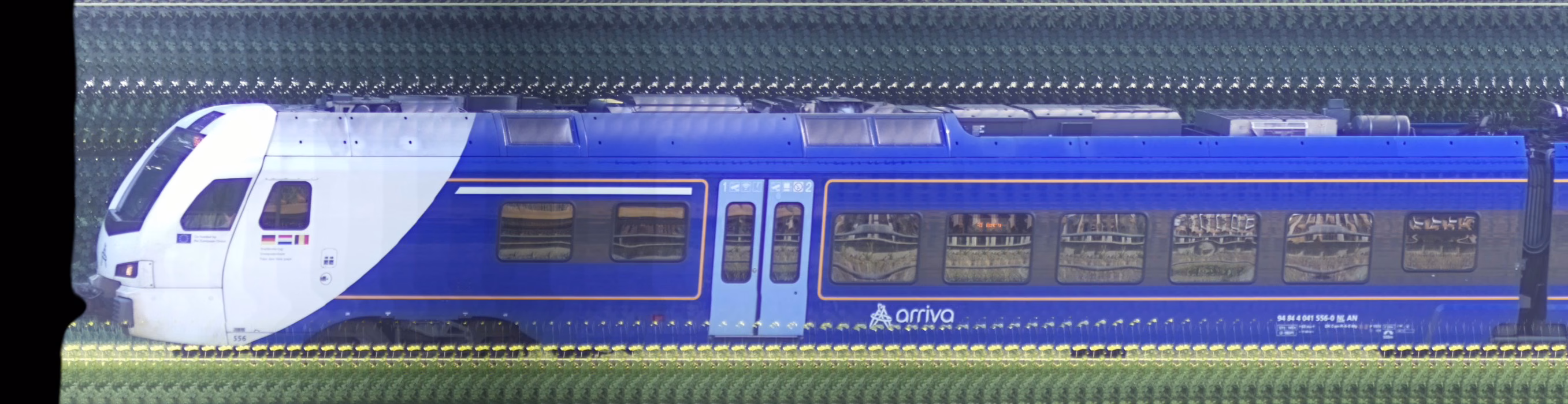 There should be a train photo here :'(