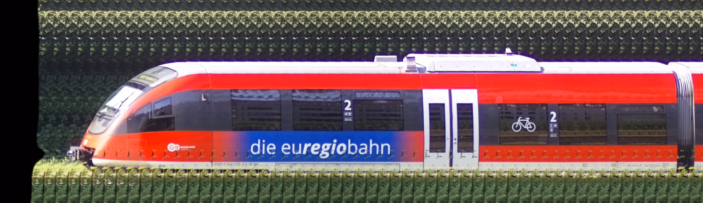 There should be a train photo here :'(