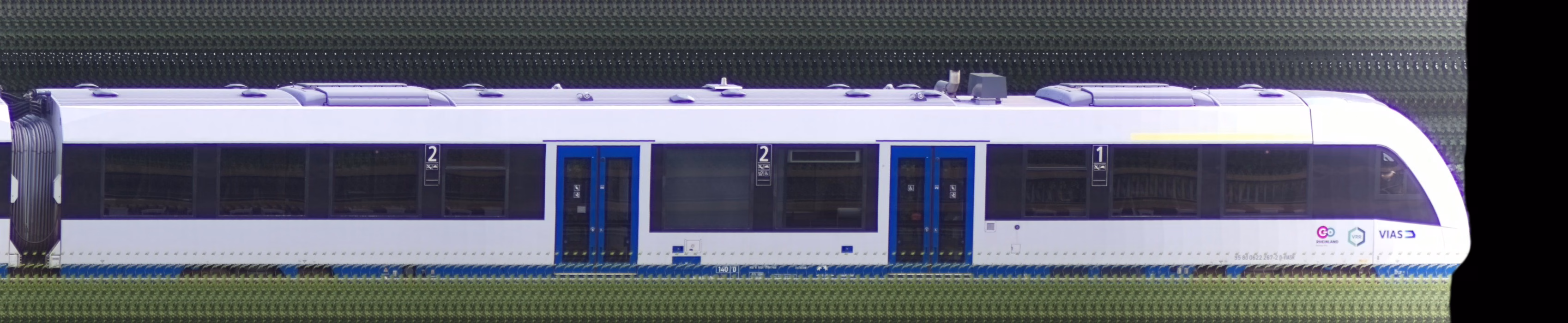 There should be a train photo here :'(