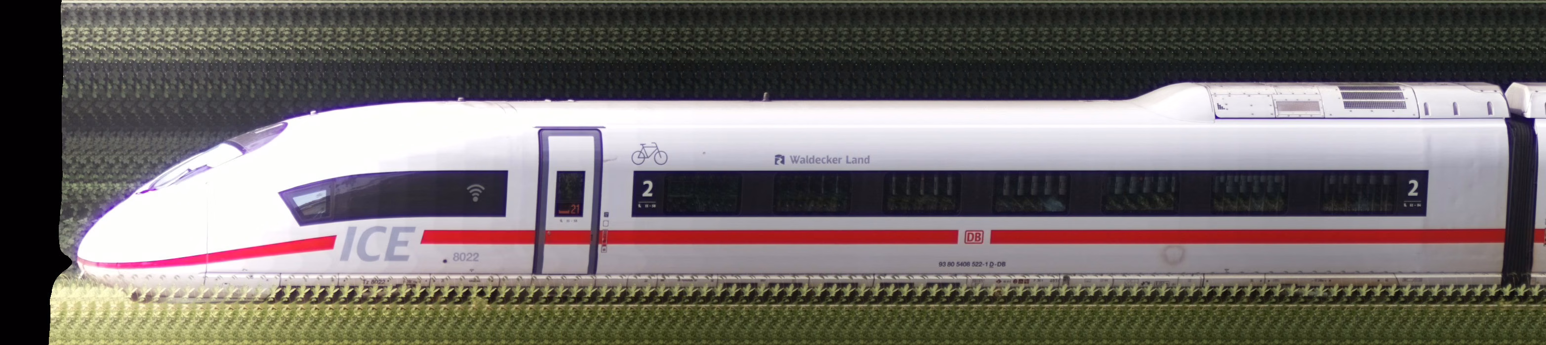 There should be a train photo here :'(