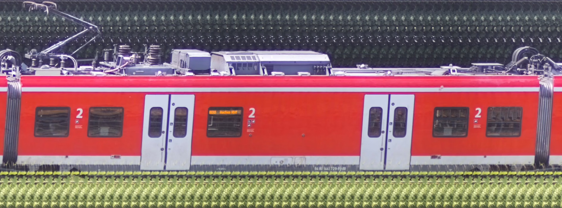 There should be a train photo here :'(