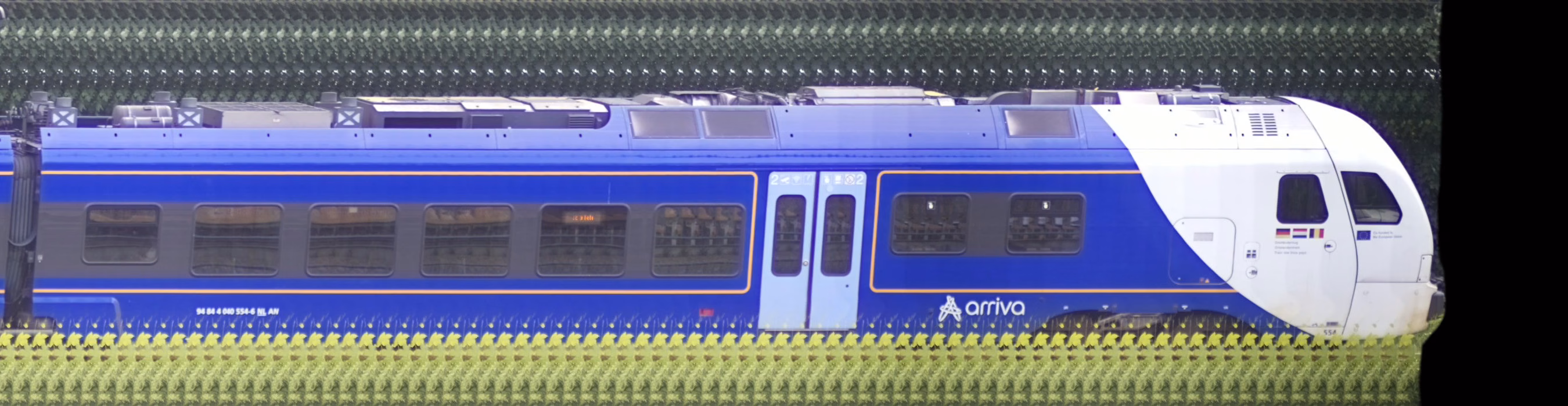 There should be a train photo here :'(