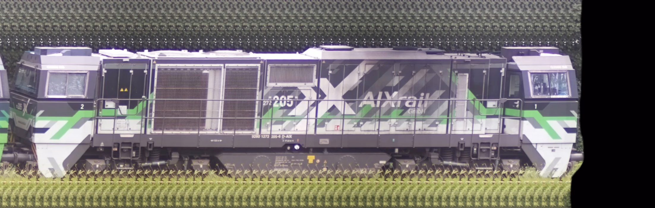 There should be a train photo here :'(