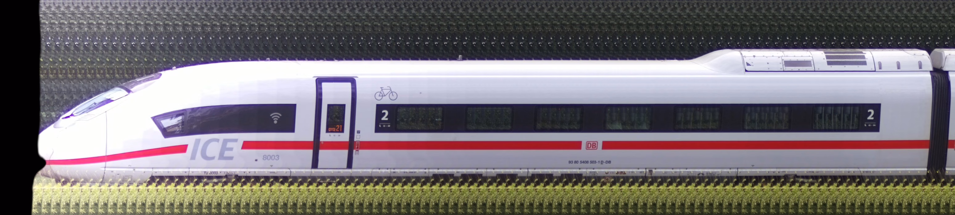 There should be a train photo here :'(