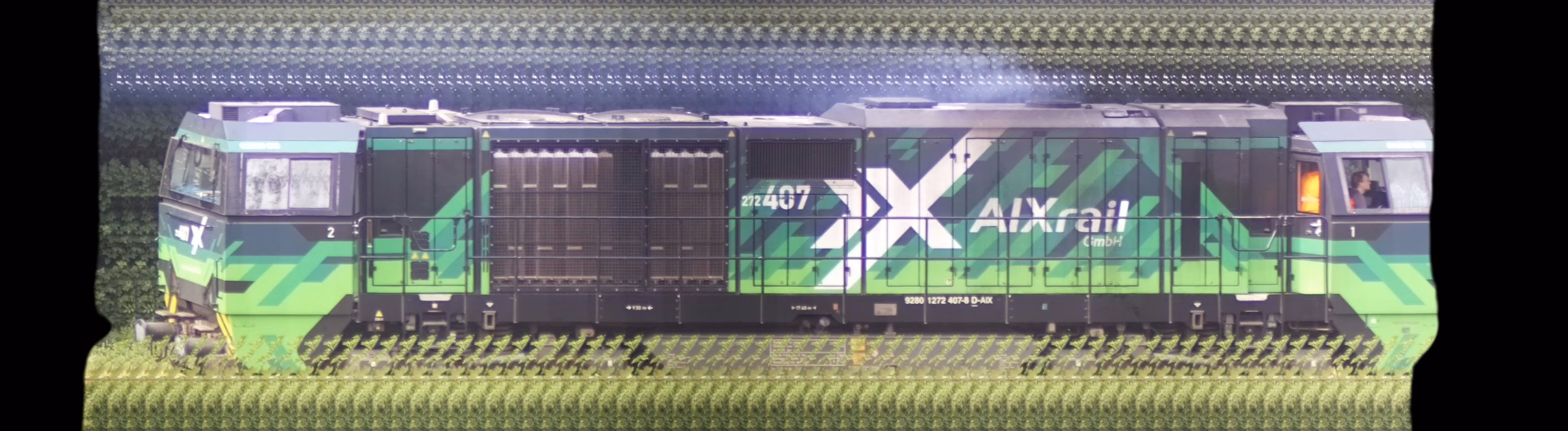 There should be a train photo here :'(