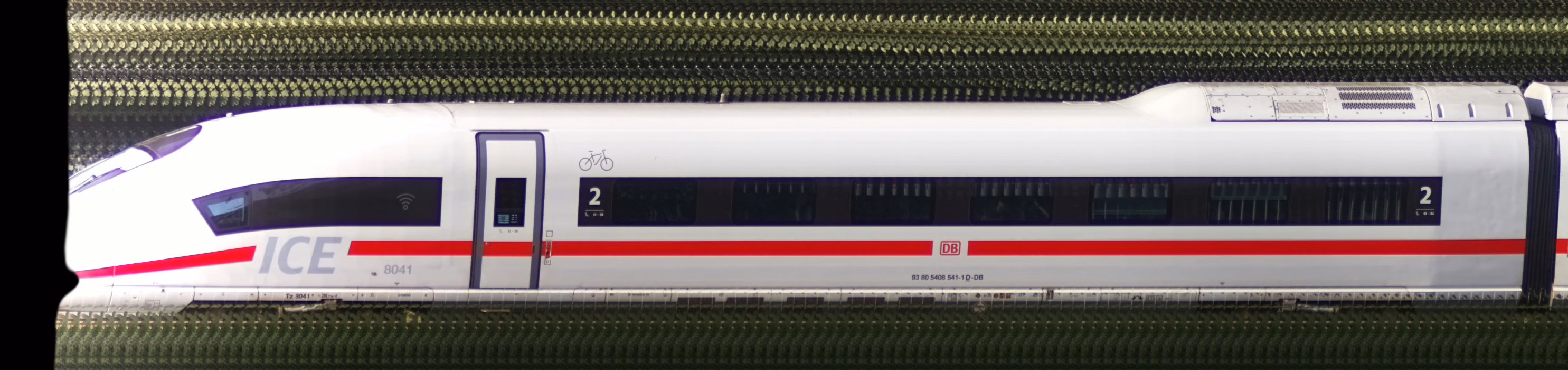 There should be a train photo here :'(