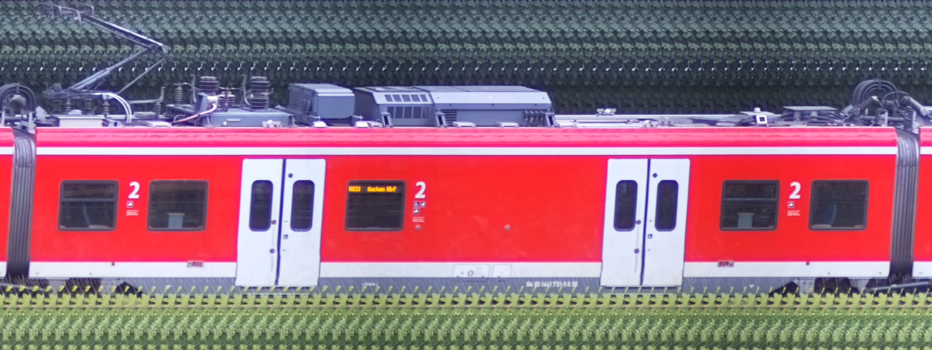 There should be a train photo here :'(