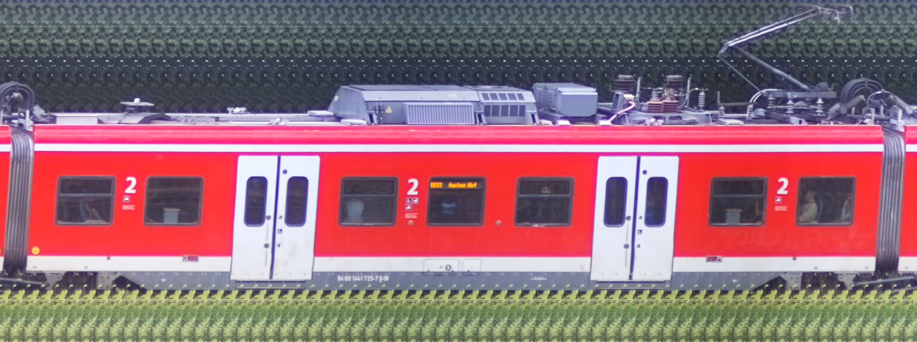 There should be a train photo here :'(