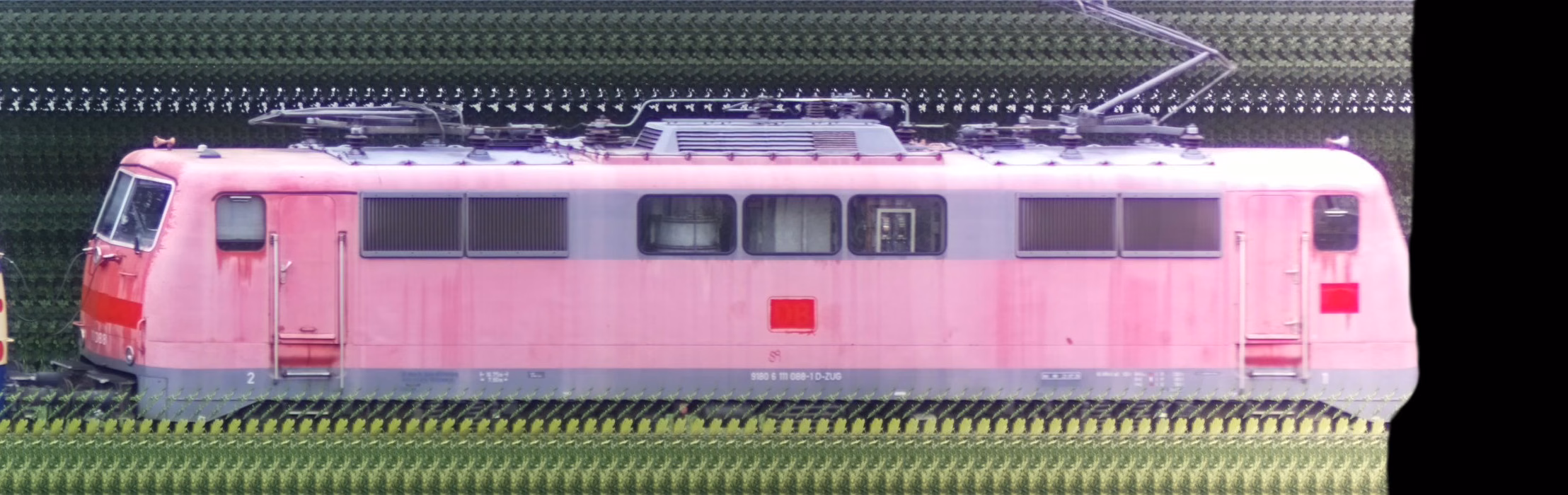 There should be a train photo here :'(