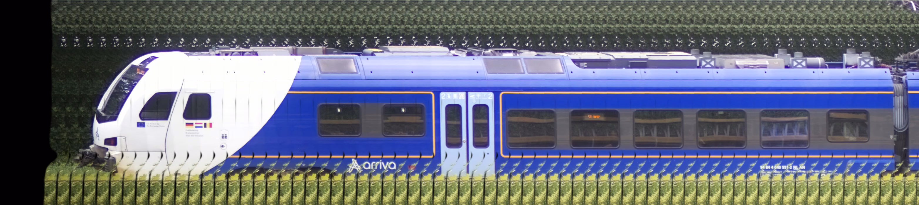 There should be a train photo here :'(
