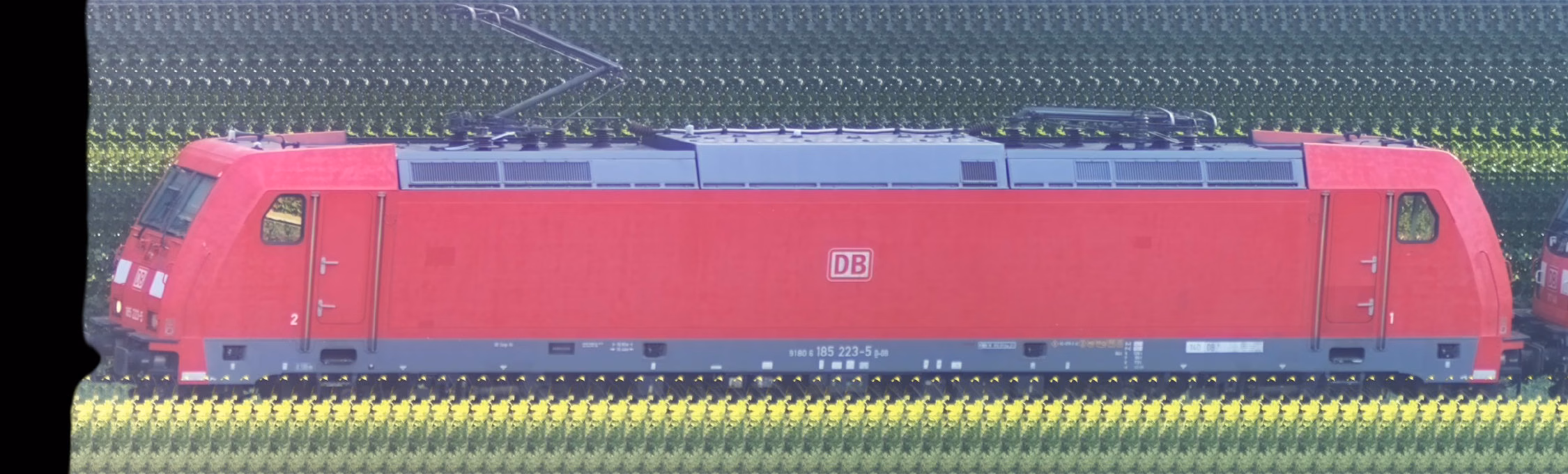 There should be a train photo here :'(