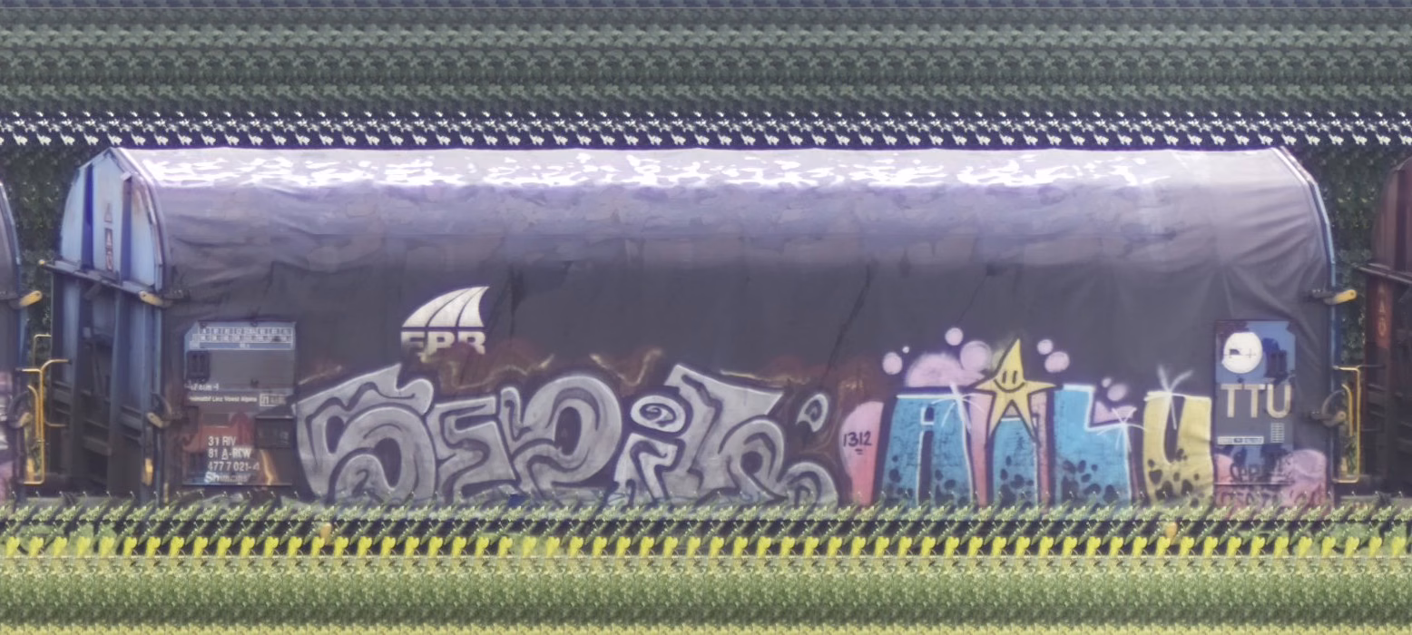 There should be a train photo here :'(