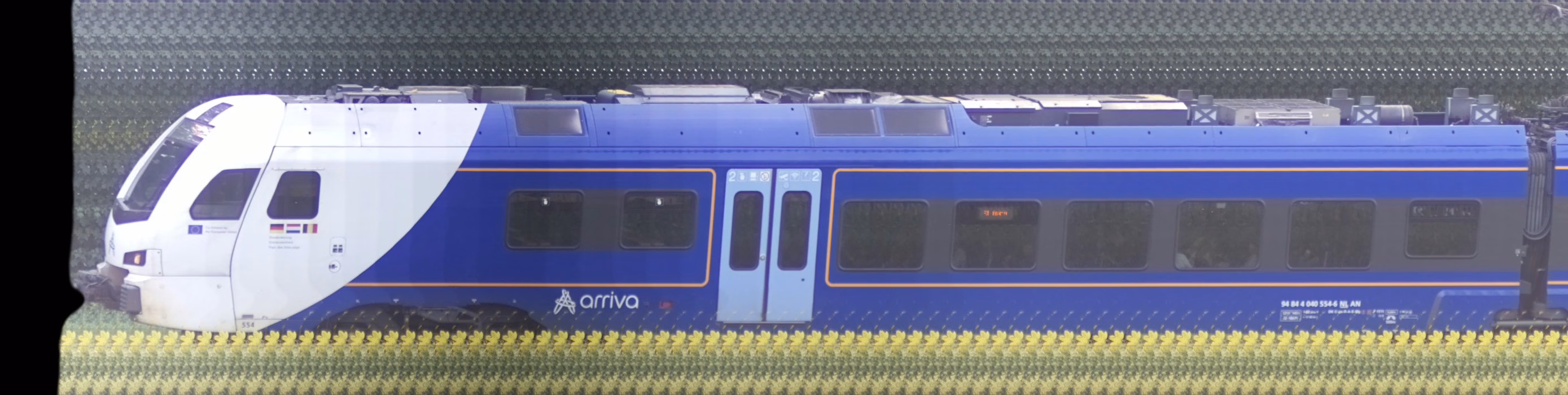 There should be a train photo here :'(