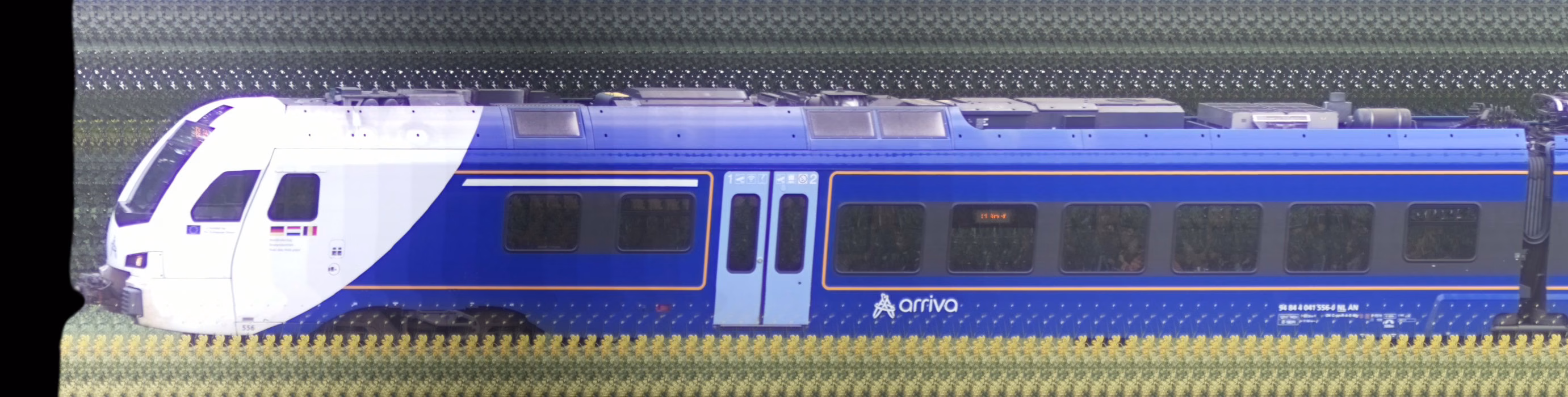 There should be a train photo here :'(