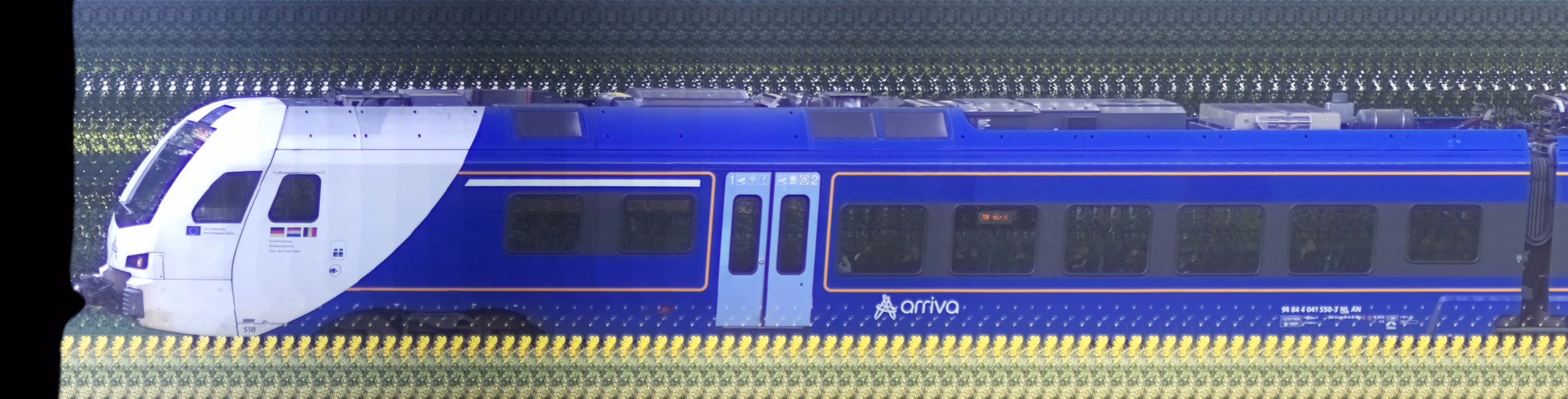 There should be a train photo here :'(